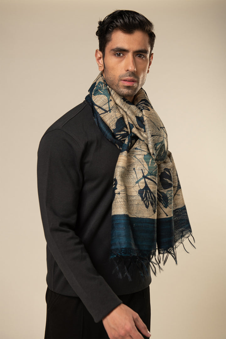 【新品✨】BIBLIOTHERK SCARF WITH HAND JEWELRY Oak Tussar Peace Silk Scarf – Aeshaane by Neesha Amrish