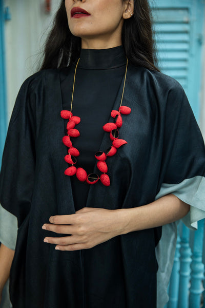 The Russian Red Necklace - Aeshaane
